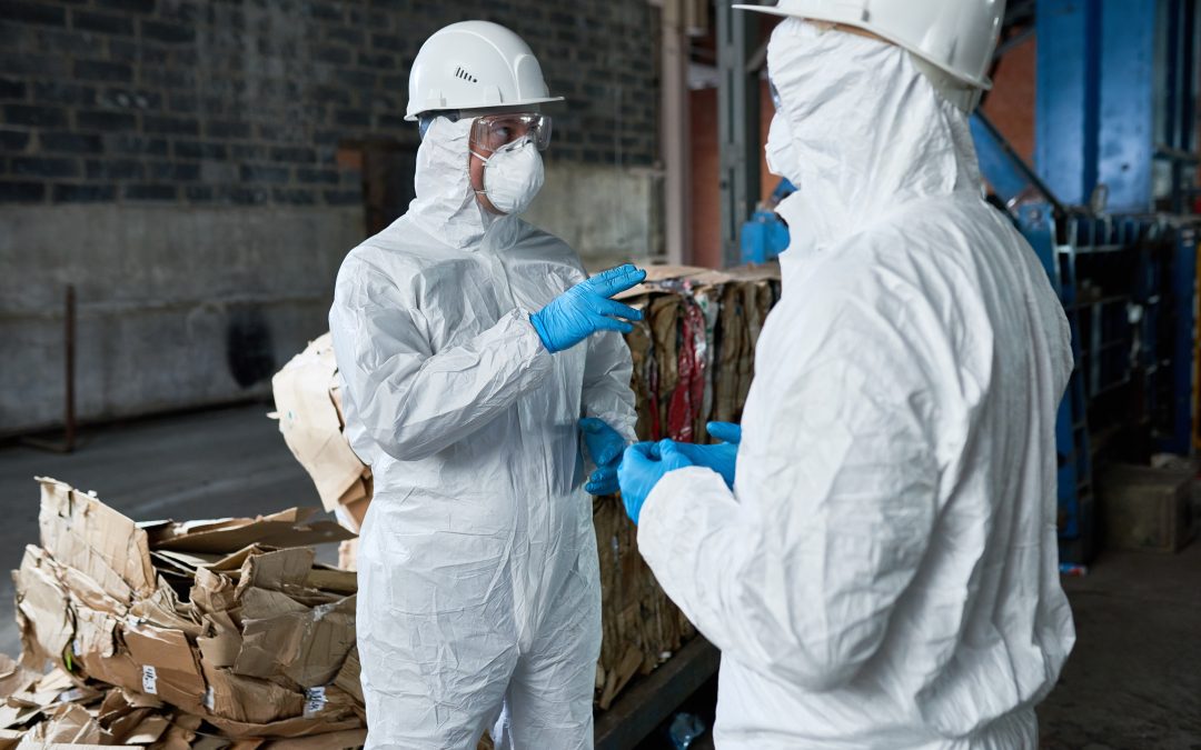 Asbestwerkers in een warenhuis